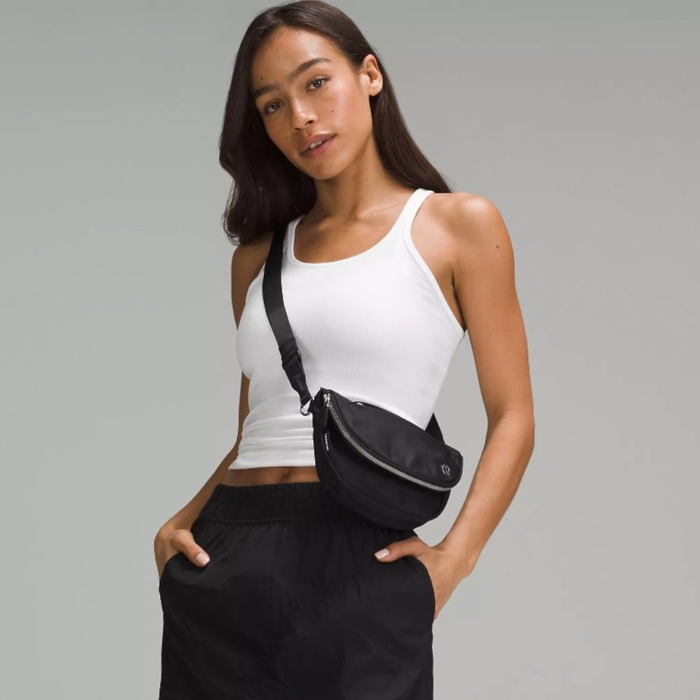 lululemon- All Night Festival Bag Micro 2L